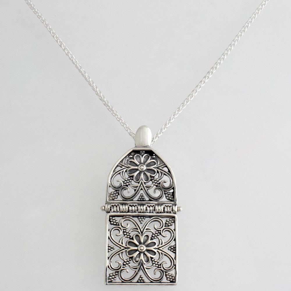 Byzantine pendant in Sterling silver (PE-78)