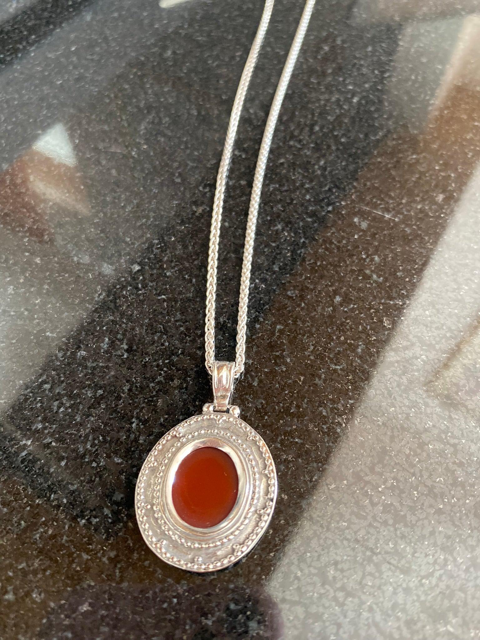 Byzantine pendant in sterling silver with carnelian (PE-84)