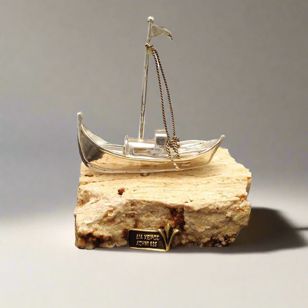 Handmade sailboat in sterling silver Nautical Decor (A-36-31)