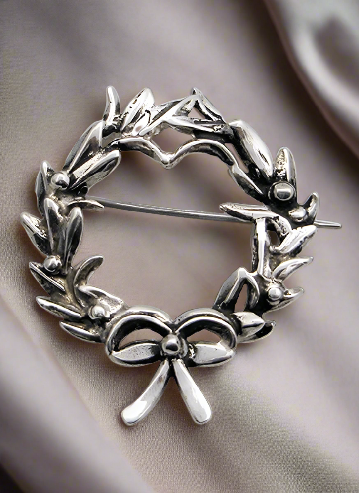 Kotinos Olive leaf Wreath brooch in Sterling Silver (K-21)