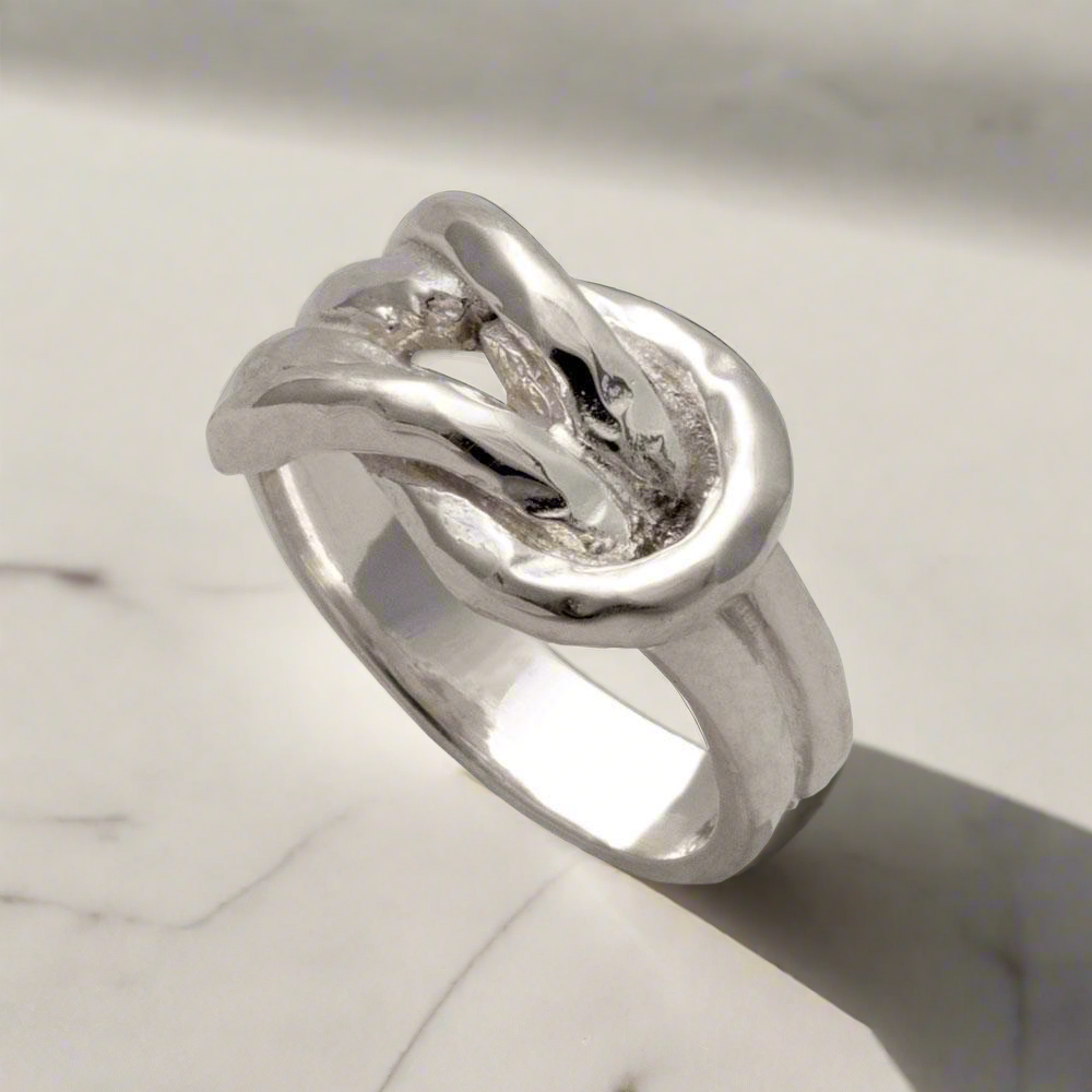 Love Knot Ring in Sterling Silver (DT-130)