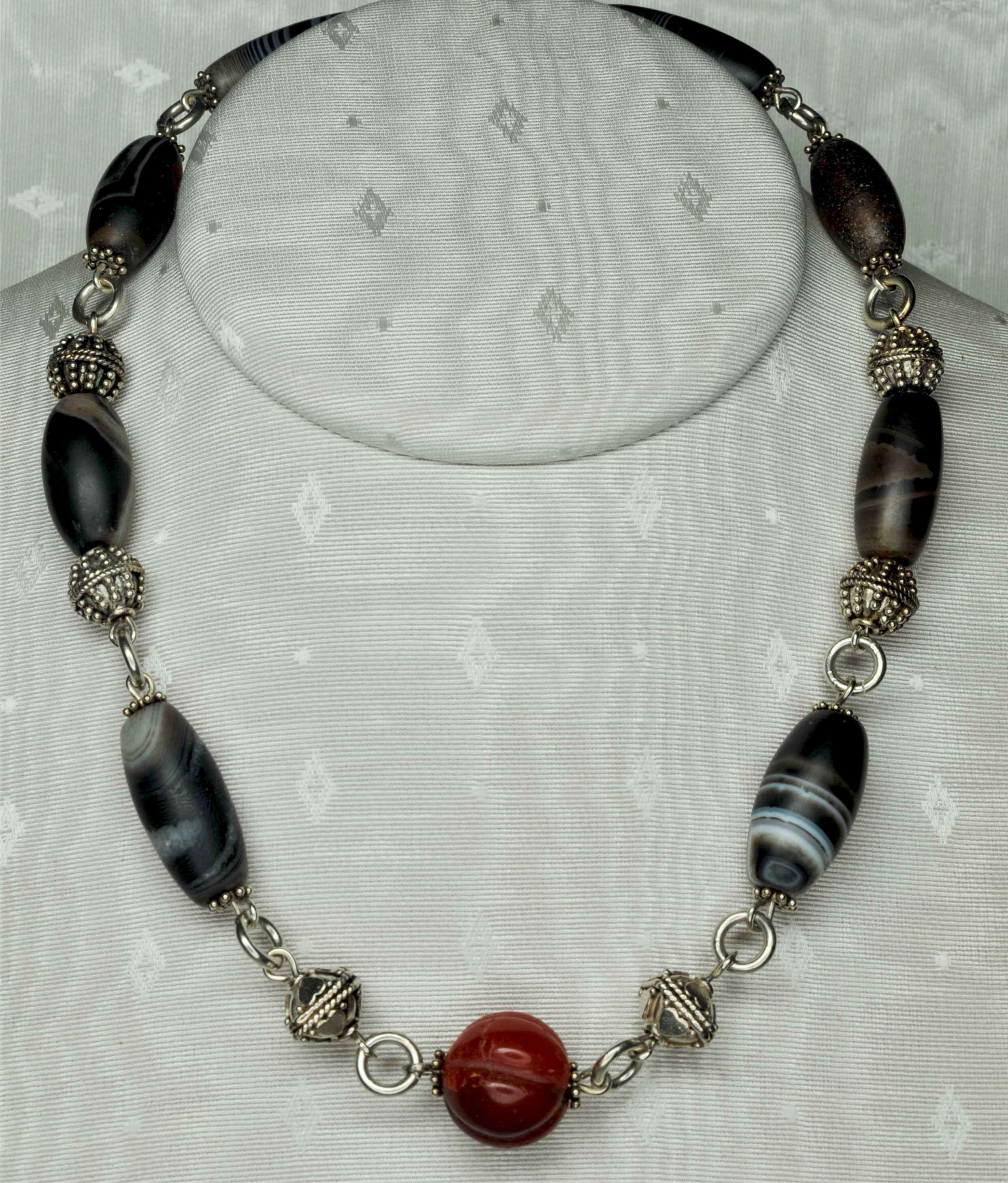 Necklace in Sterling Silver with Carnelian and Old Sardonyx