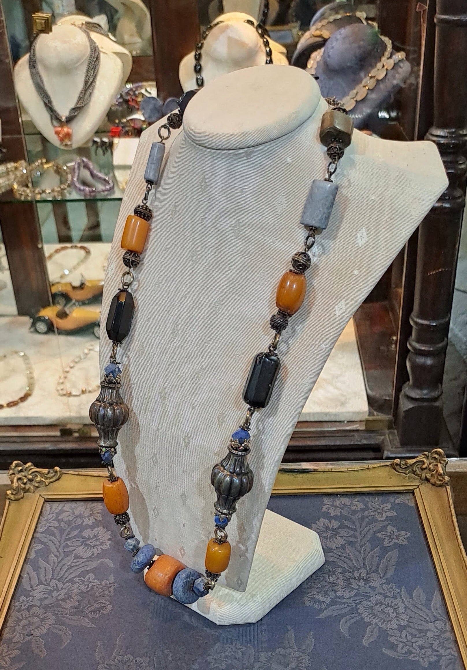 Necklace in sterling silver with Amber, Lapis Lazuli, Onyx