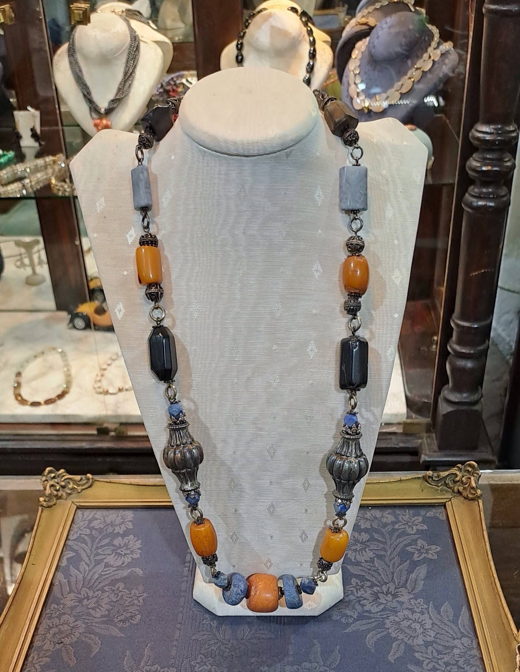 Necklace in sterling silver with Amber, Lapis Lazuli, Onyx