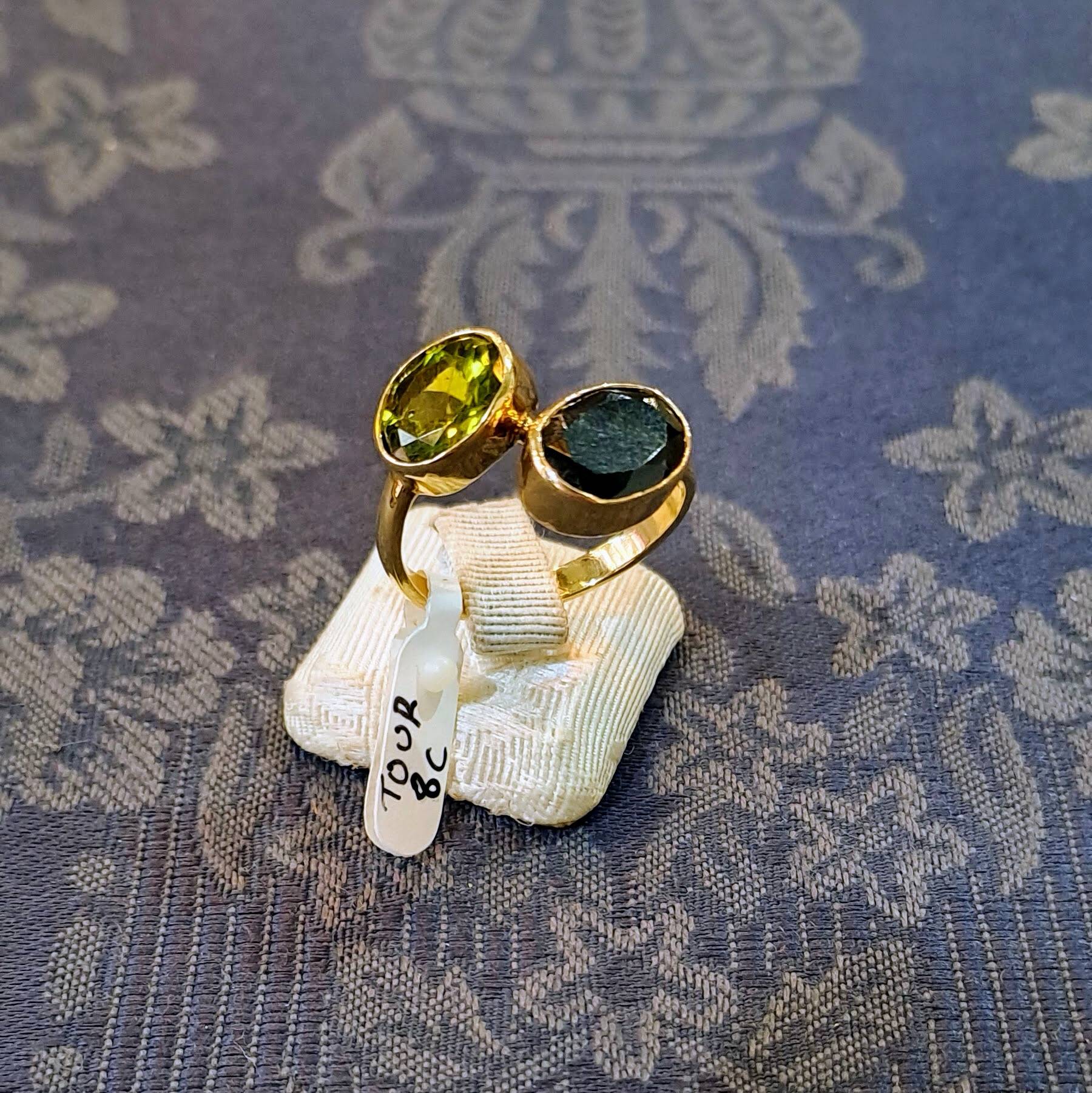 Ring in 14k gold with tourmalines