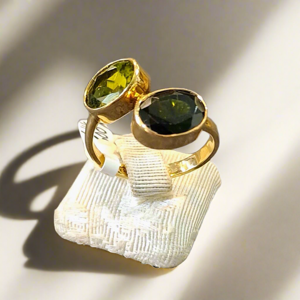 Ring in 14k gold with tourmalines