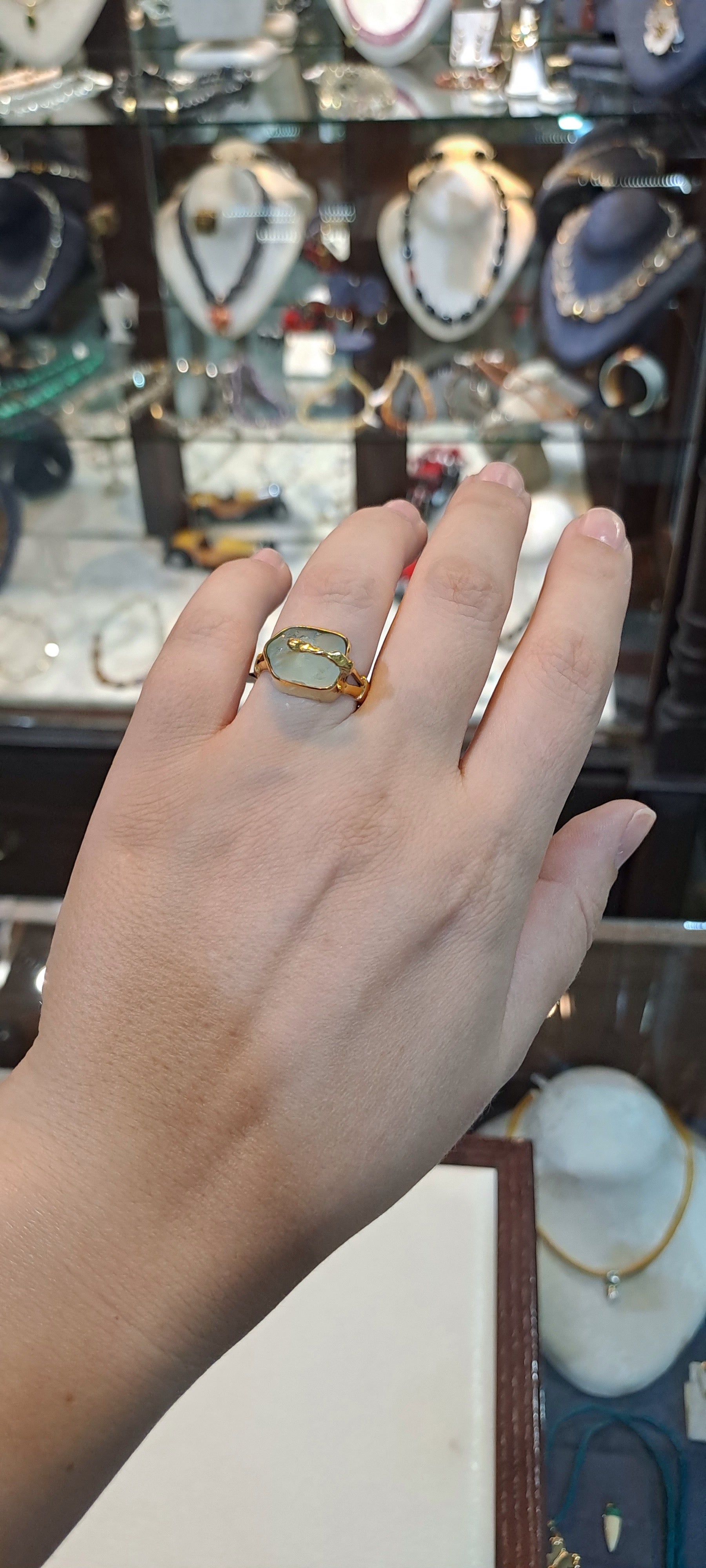 Ring in 18k Gold with Aquamarine (B-39)