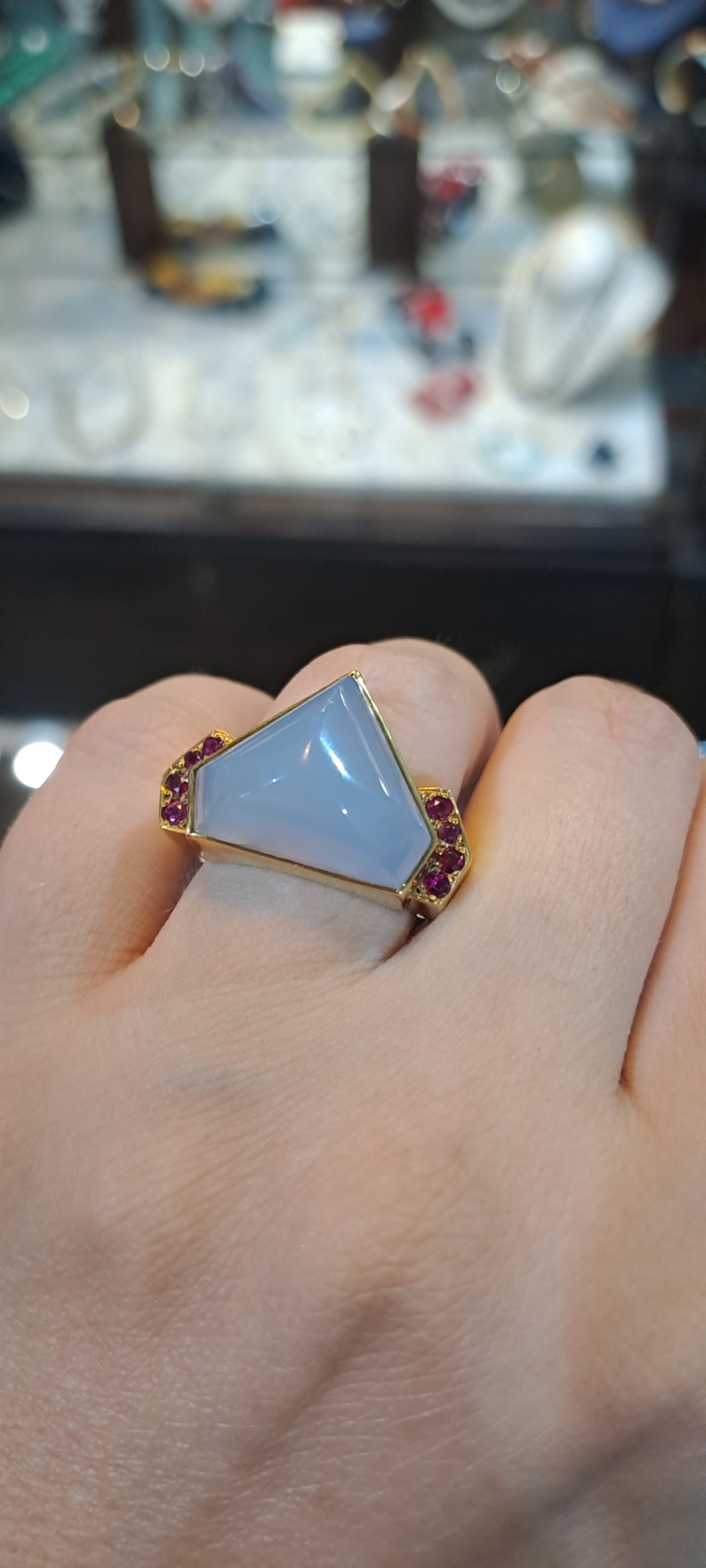 Ring in 18k Gold with Chalcedony and Rubies (B-43)