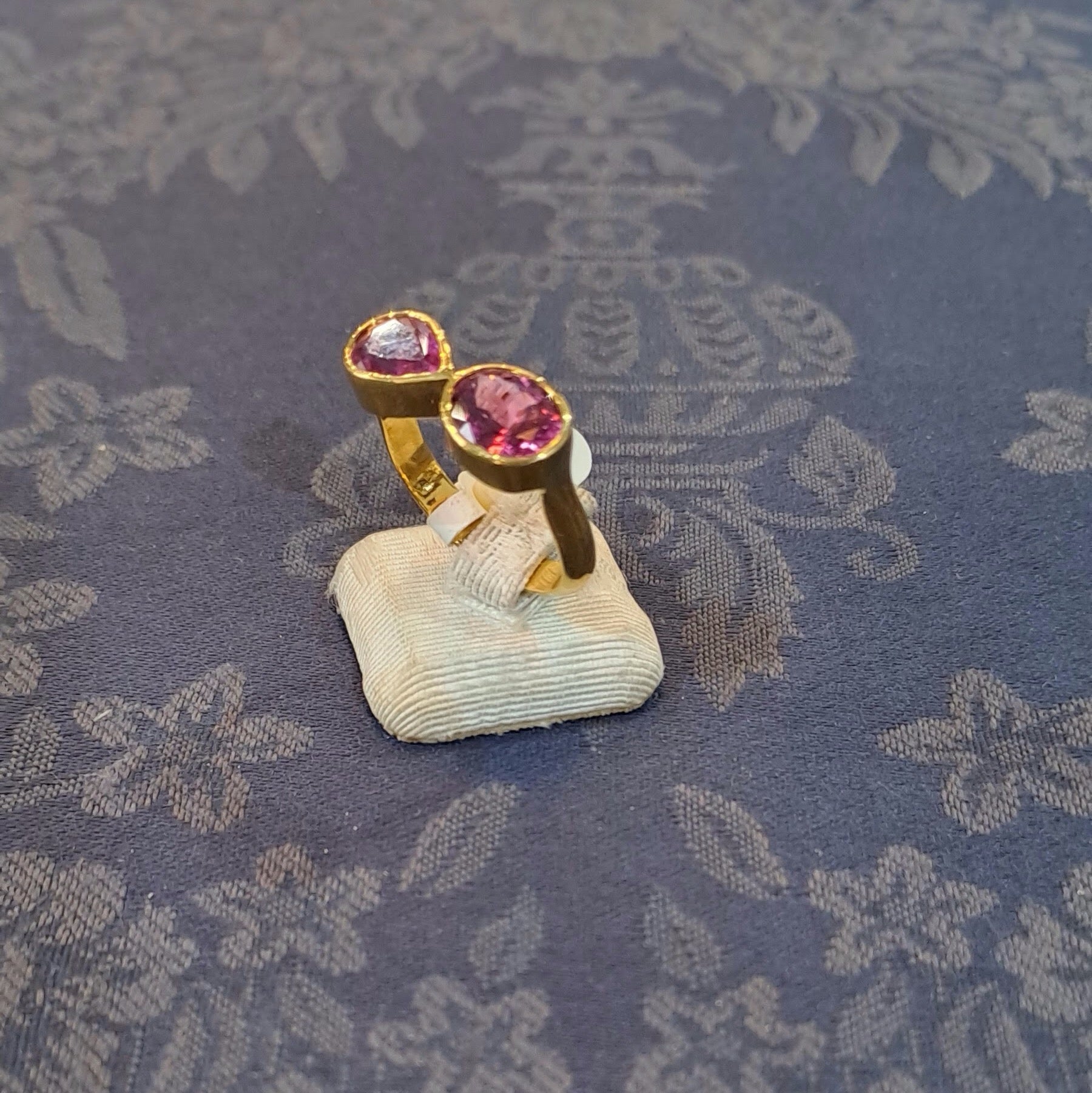 Ring in 18k Gold with Pink Tourmalines stones 3.55 c. (B-68)