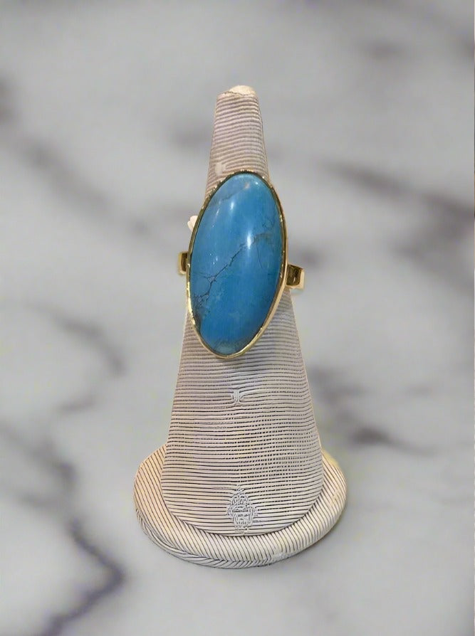 Ring in 18k Gold with an oval Arizona turquoise, Fine Ring, Handmade Ring, Greek Jewelry