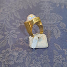 Ring in 18k gold with Mother of pearl