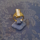 Ring in 18k gold with a Baroque Pearl