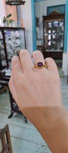 Ring in 18k gold with a ruby