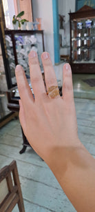 Ring in 18k gold with a rutile quartz