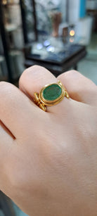 Ring in 18k gold with emerald (B-114)