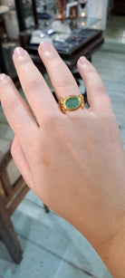 Ring in 18k gold with emerald (B-114)