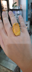 Ring in Gold 18k with yellow amber and diamonds