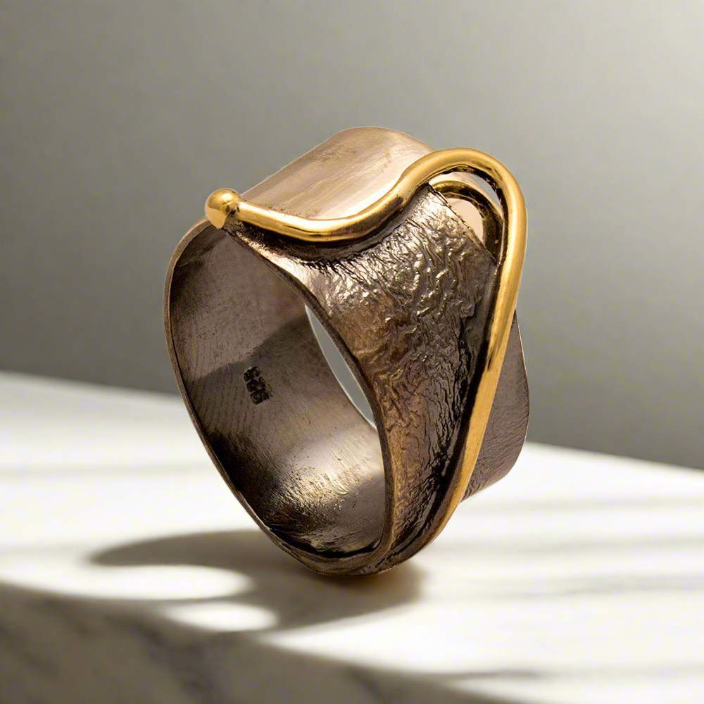 Ring in Sterling Silver with Decorative Black Patina (Oxidation) (DM-41)