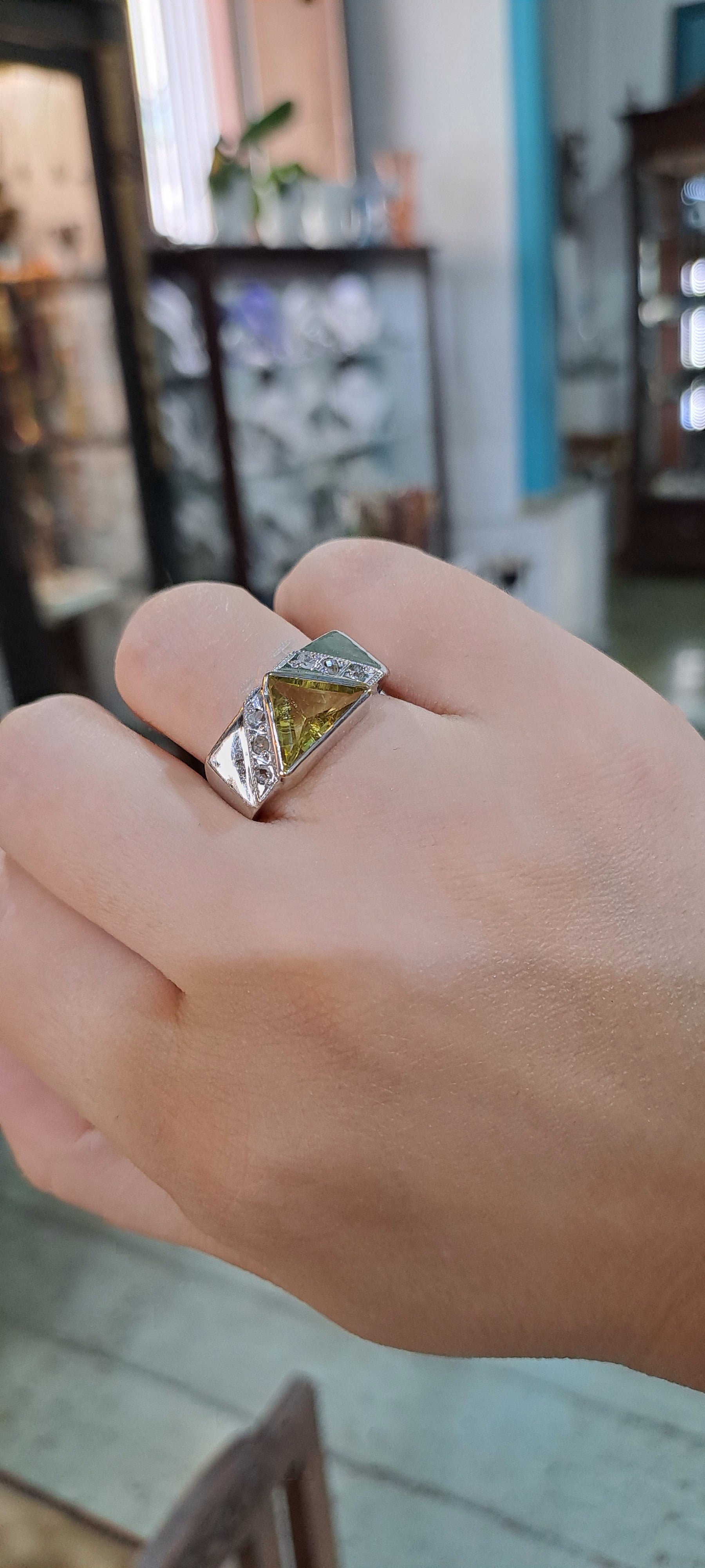 Ring in White Gold 18k.with Citrine and Brilliants 0.28c (B-75)