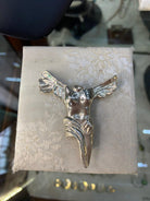 The Winged Victory of Samothrace Brooch in Sterling Silver (K-02)