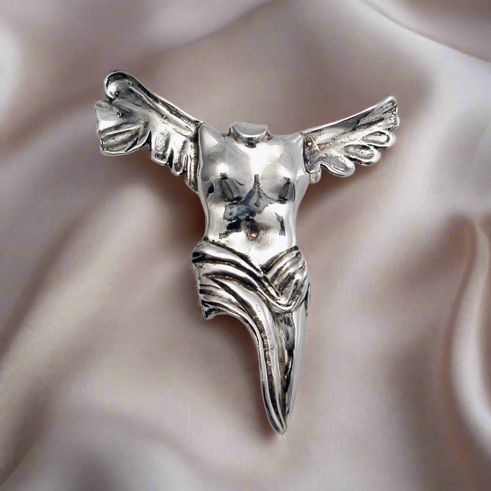 The Winged Victory of Samothrace Brooch in Sterling Silver (K-02)